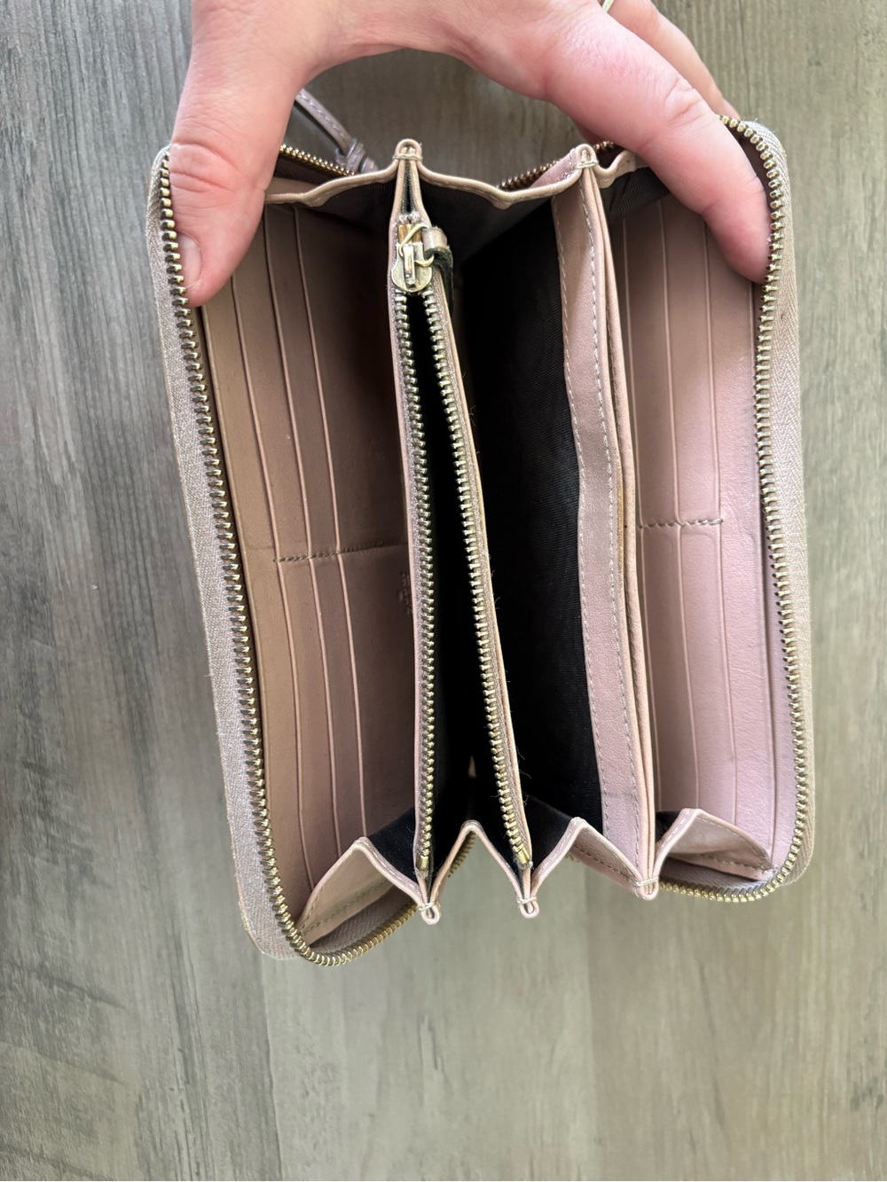 Gucci Guccissima GG Pink Leather Zip Around Continental Wallet w/ Box - Picture 2 of 8